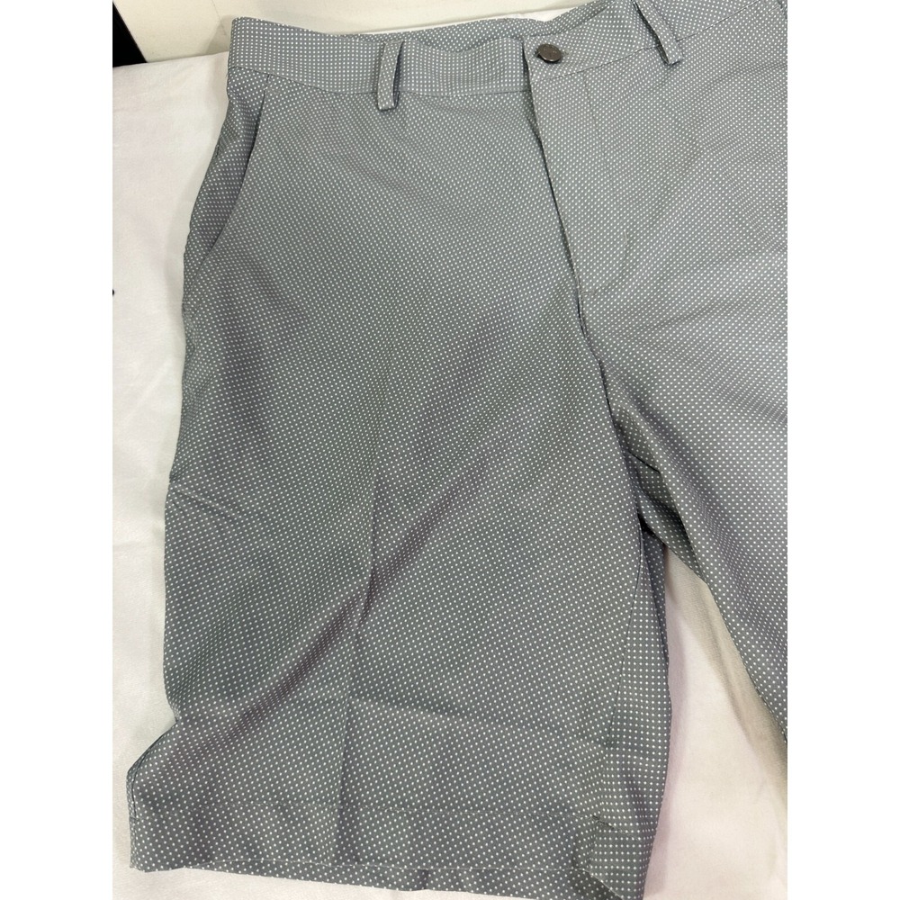Black Clover Live Lucky Deception Men's Golf Shorts Size 38 Grey New - Picture 3 of 5